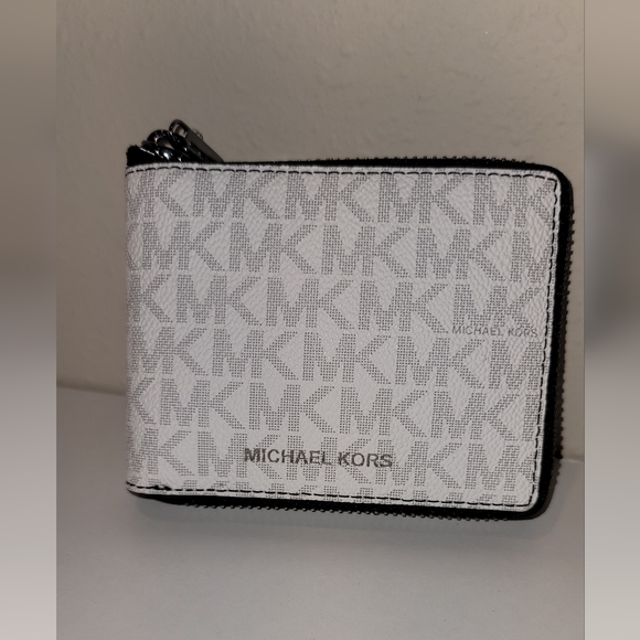 Michael Kors Accessories - Michael Kors Cooper Billfold with Passcase Wallet (Bright White)